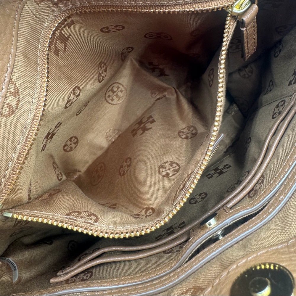 Tory Burch Marsden Swingpack Leather Crossbody Bag - Picture 10 of 10
